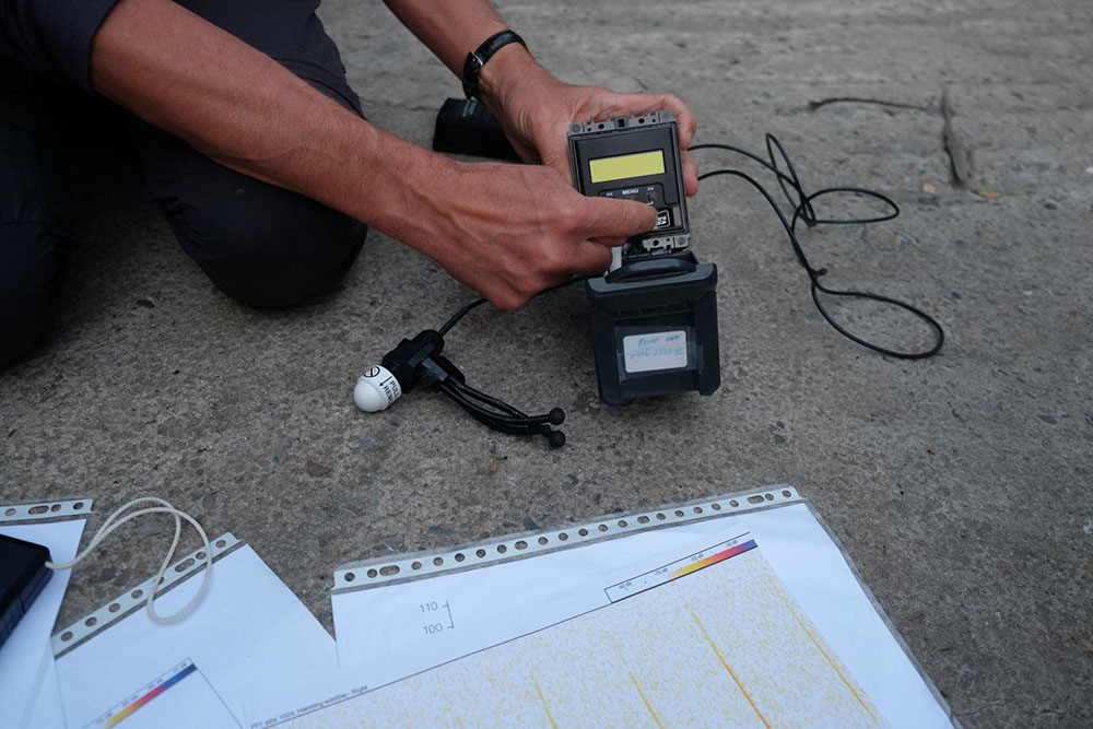 <p>institute for incongruous translation (Natascha Sadr Haghighian and Ashkan Sepahvand),  <em>Carbon Theater, A Planetary Drama Around Life and Nonlife,  Act III: Dark Loops,</em> 2020. Image: picture taken during the recording session by the institute for incongruous translation /  Courtesy of the artists.</p>