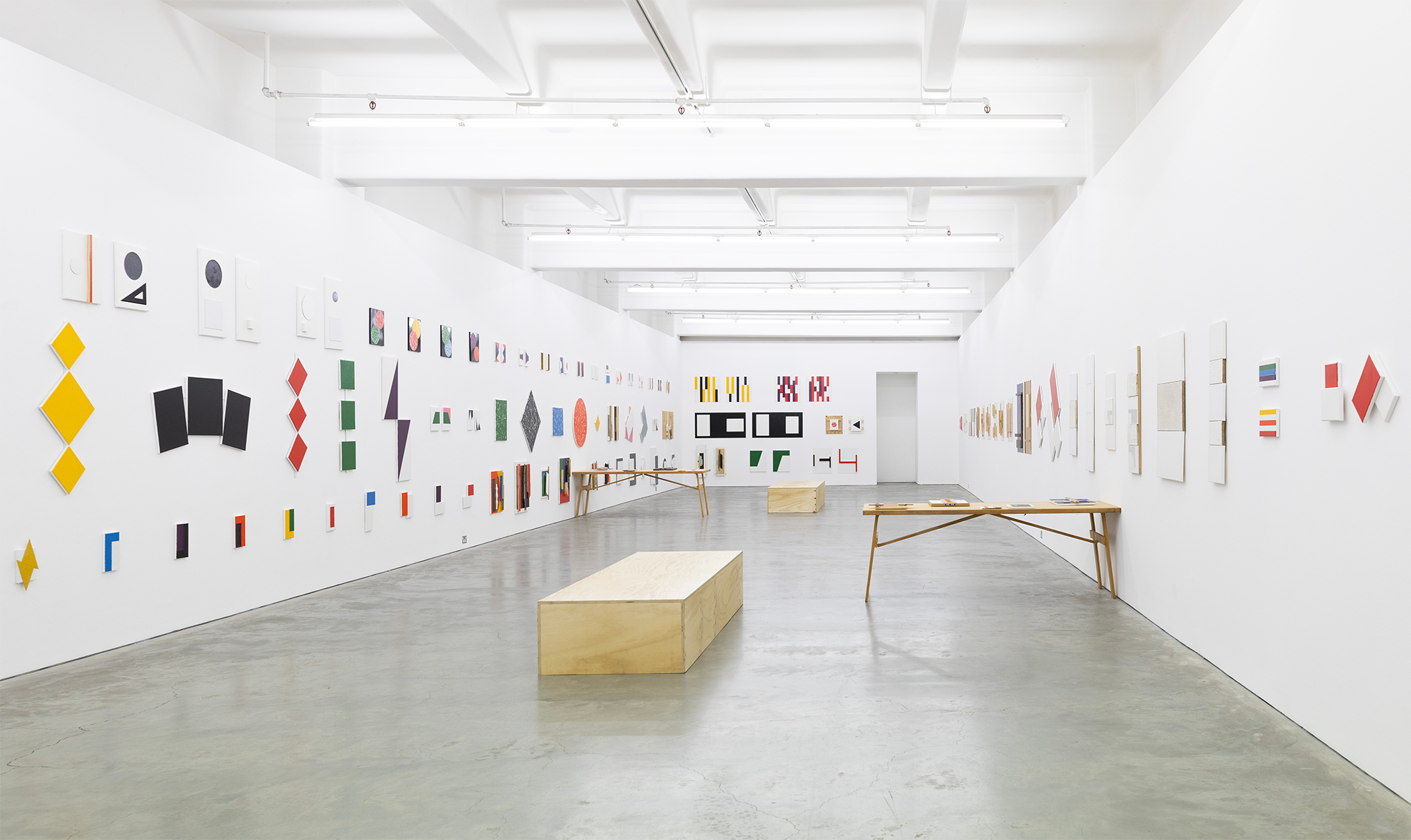 <p>John Nixon, <em>Groups + Pairs 2016 – 2020,</em> Anna Schwartz Gallery. Courtesy the Estate of John Nixon & Anna Schwartz Gallery.</p>