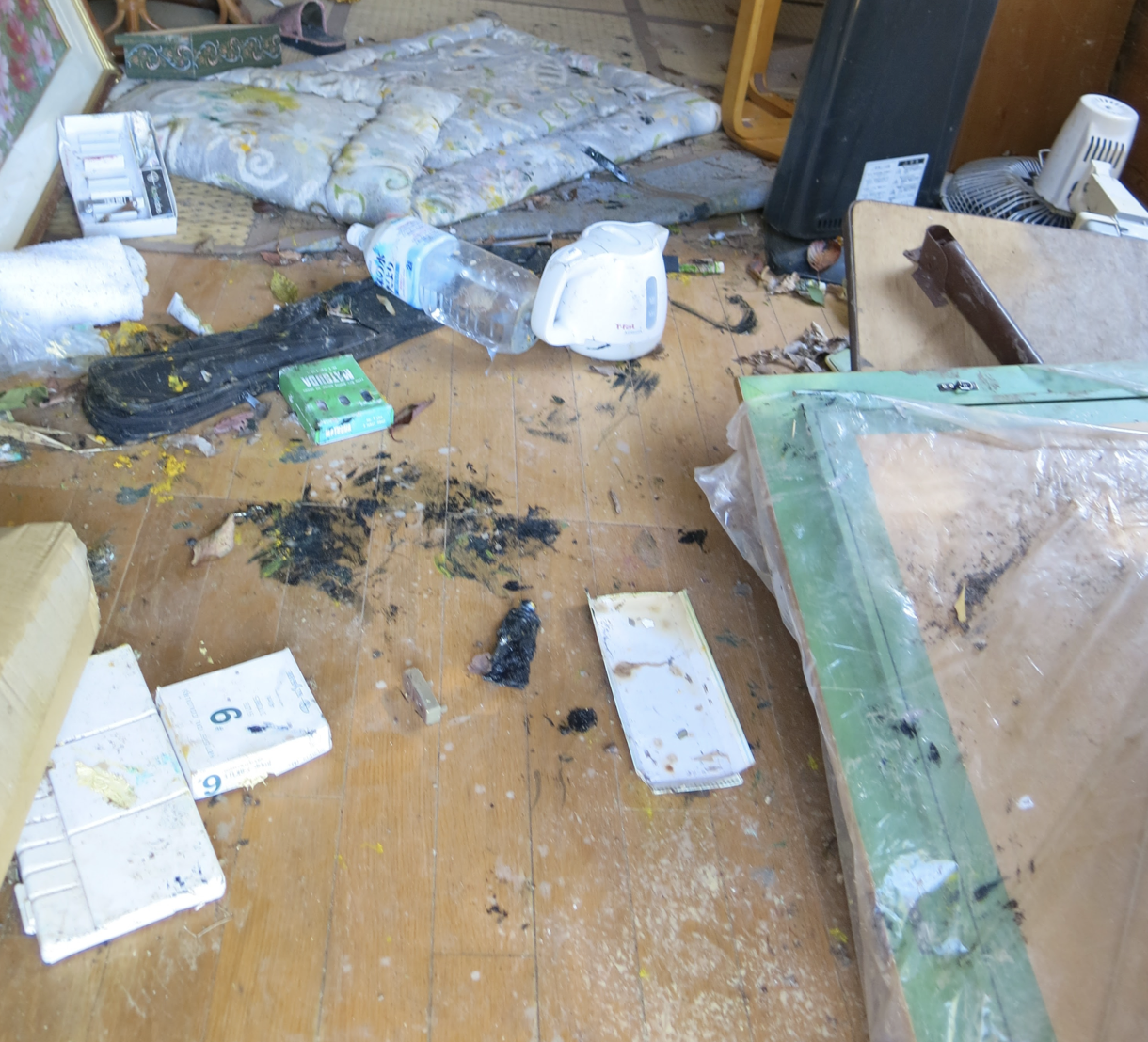 <p>The boar painting in the hut in Fukushima (2016), Courtesy Don’t Follow the Wind</p>