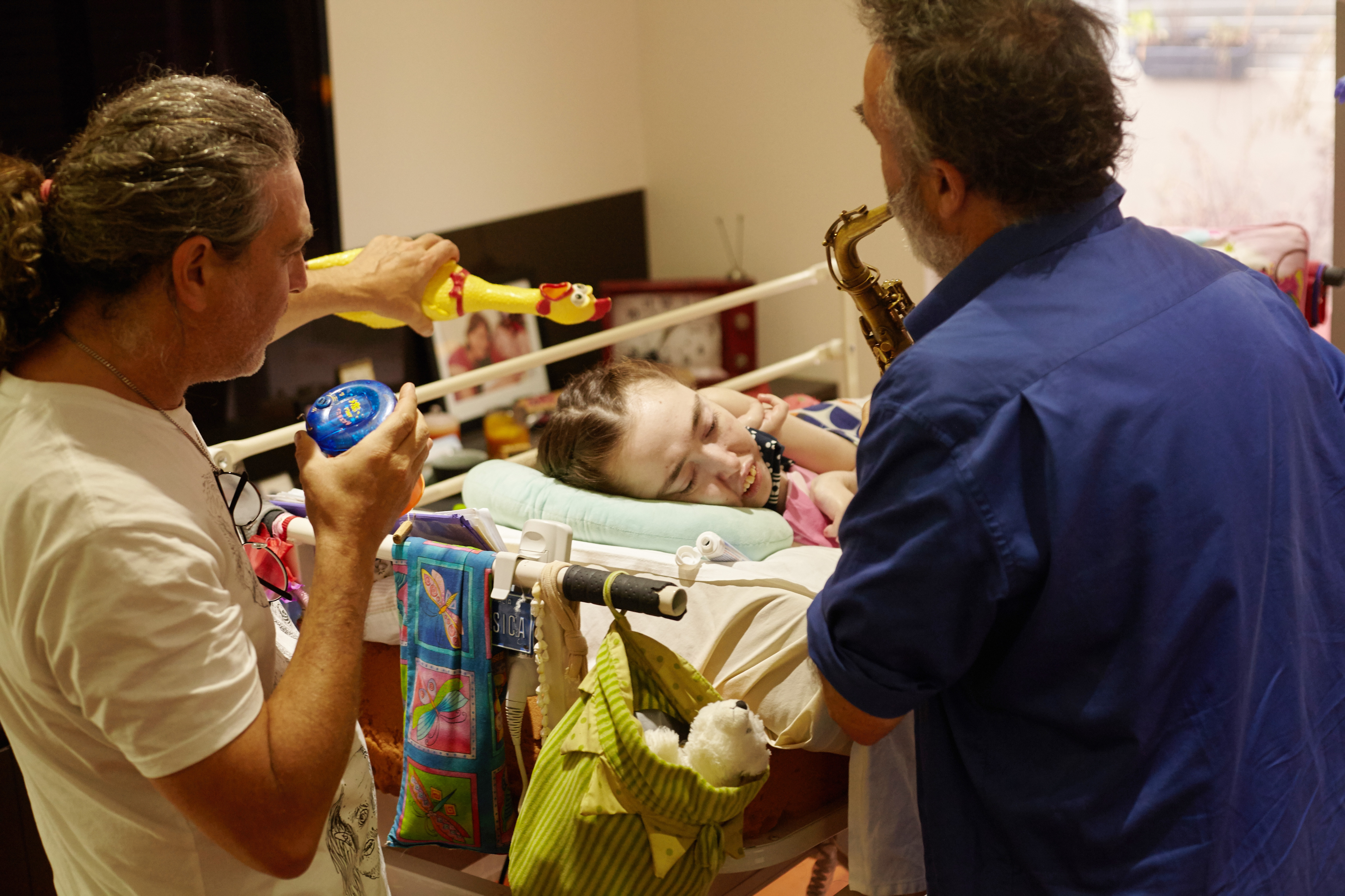 <p>Safe in Sound concert, Jim Denley and Robbie Avenaim with Jessica.</p>